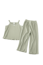 Pleated Pant