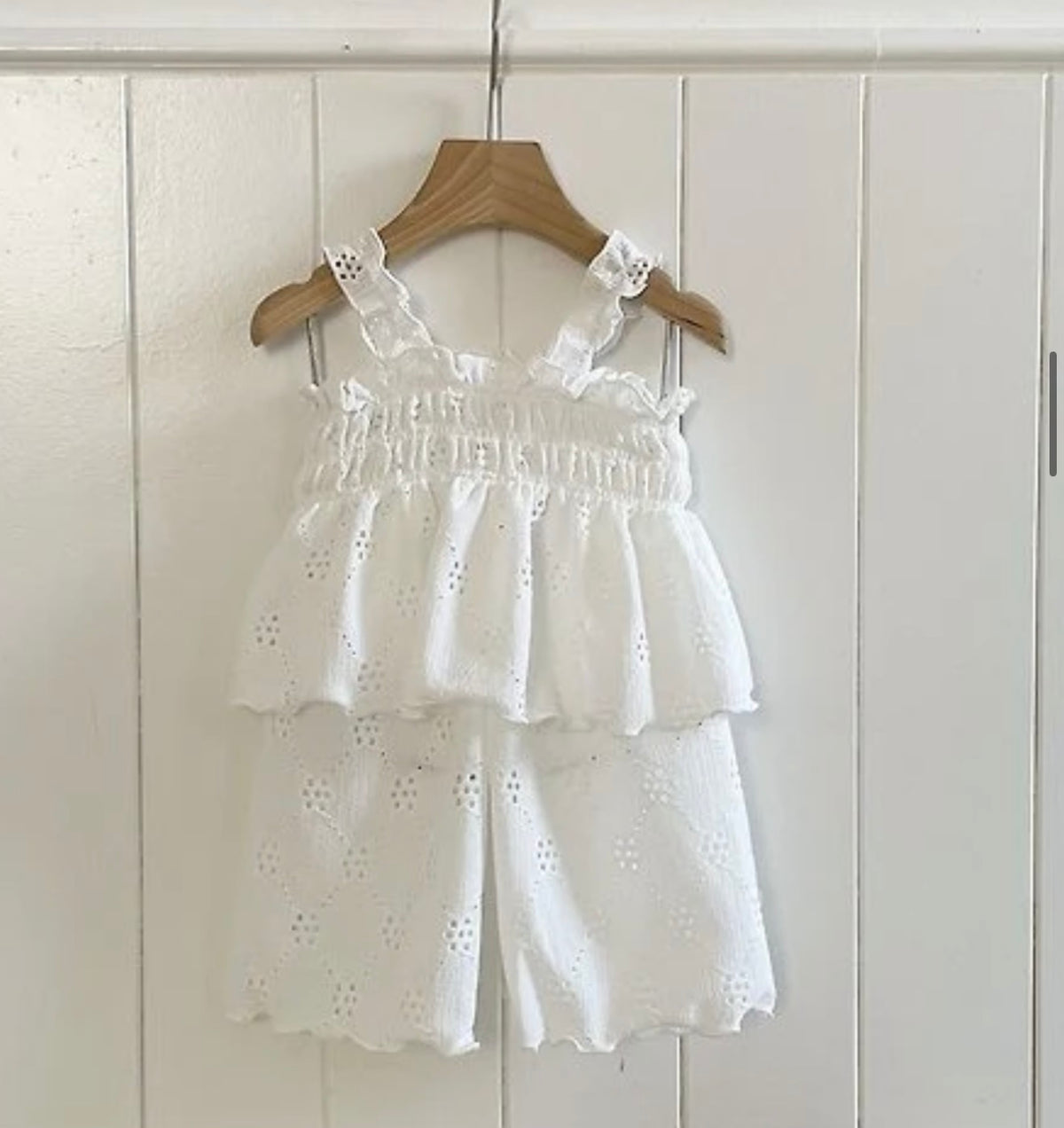 Eyelet Smock Set