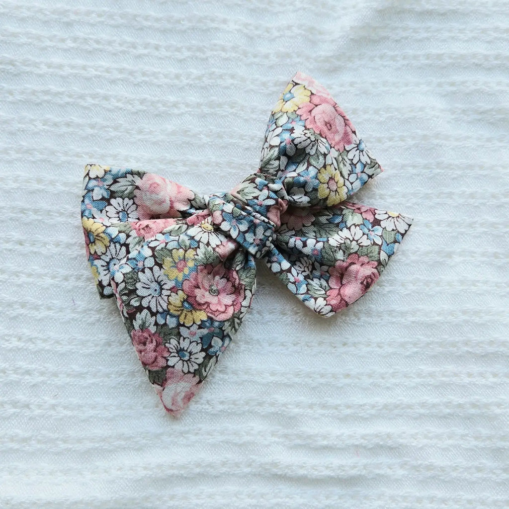 Large Handtied Bow on Clip