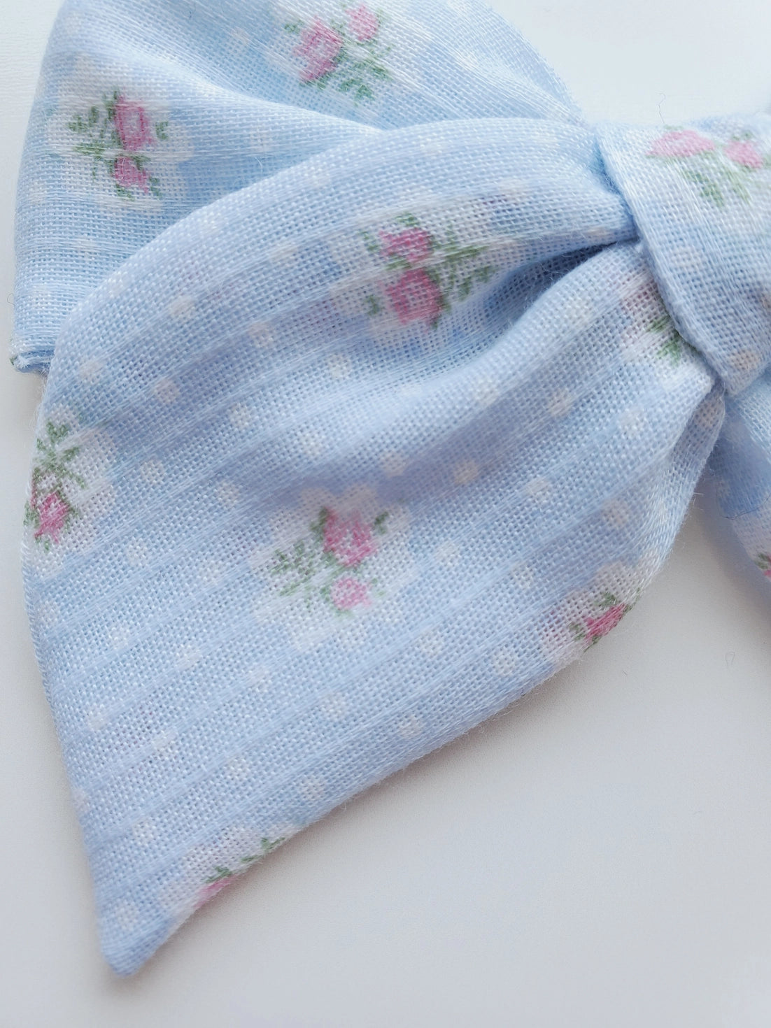 Large Pinwheel Bow