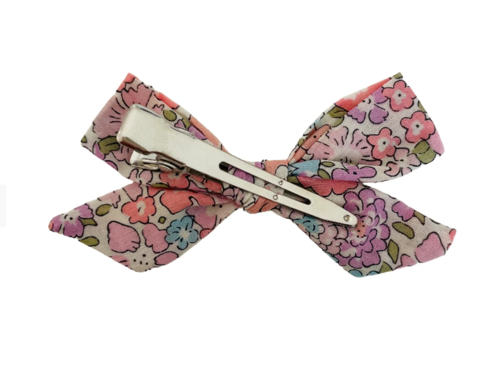 Lillia Petite Bow Clip