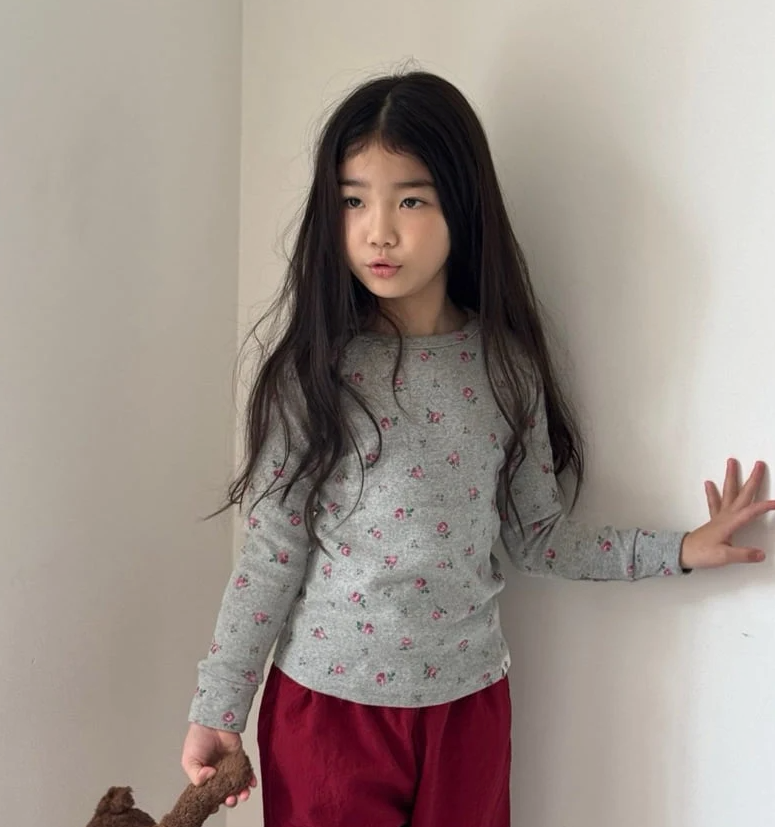 Camelia Tee